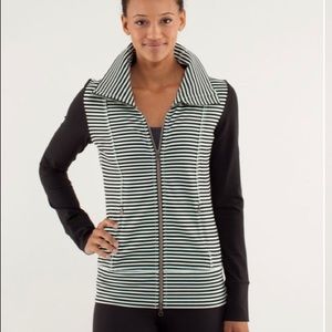 Lululemon Daily Yoga Jacket Mint Moment/Black